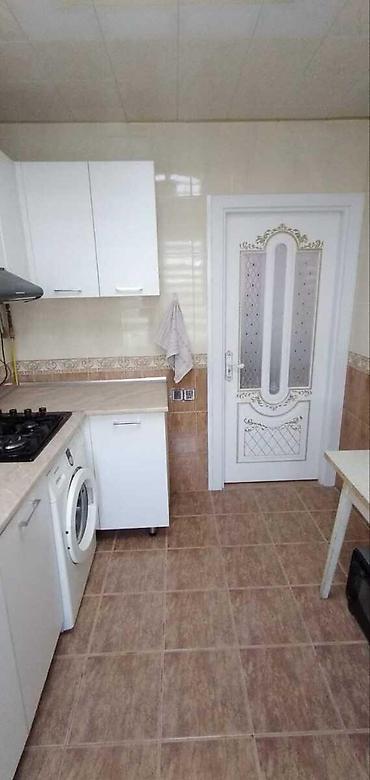 kohnə binalar: Bakı, 7-ci mikrorayon, 3 otaqlı, Köhnə tikili, m. Dərnəgül, 75 kv. m — 10