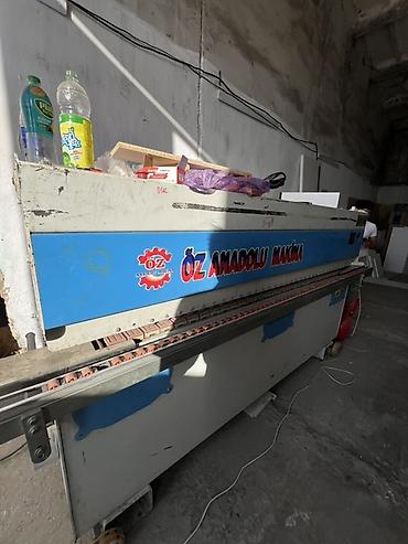 Деревообработка: Кромкооблицовочный станок ÖZ ANADOLU MAKİNA KBM‑1050 Описание: - — 2