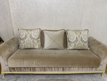 Divanlar: Divan, İşlənmiş, Açılan, Bazalı, Vеlur parça