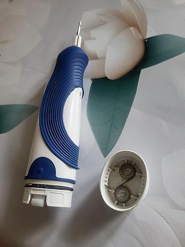 батарейк: Электрическая зубная щетка Oral-B Звуковая, Б/у — 1