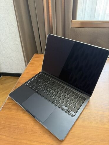 HP: İşlənmiş Apple MacBook, 13.5 ", Apple M2, 512 GB, Ünvandan götürmə