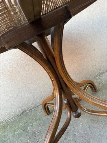 Stilski trpezarijski stolovi: Stari Thonet trpezarijski sto - Španska trska Stari Thonet — 3