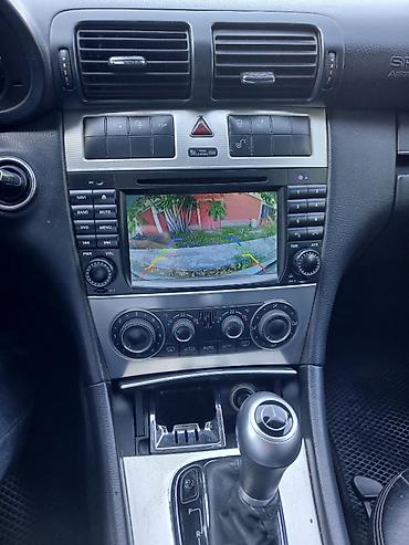 Mercedes-Benz C 230: 2.3 l | 2005 il Sedan — 6