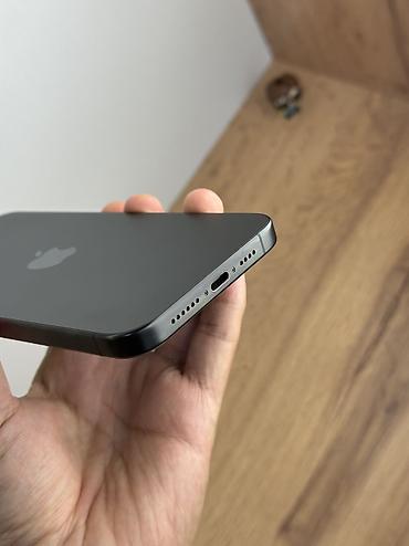 sony i pro: IPhone 15 Pro Max, Б/у, 256 ГБ, Black Titanium, Защитное стекло, Чехол, Кабель, 85 % — 4