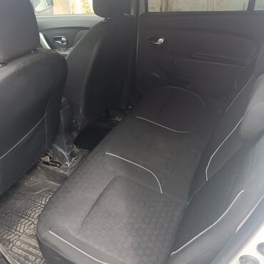 Reliant: Reliant Sandero: 1.6 l | 2014 il 300000 km Hetçbek -da lalafo.az — 9 Reliant: Reliant Sandero: 1.6 l | 2014 il 300000 km Hetçbek — 9