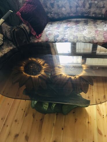 Masalar: Jurnal masası, İşlənmiş, Açılmayan, Şüşə, Oval masa — 15