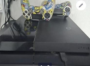 4 sim: PlayStation 4 konsolu + xüsusi dizayn DualShock 4 oyun pultu İşlək əla — 2