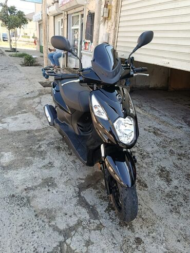 авто шлем: SYM - X-Pro 125, 125 sm3, 2024 il, 4900 km