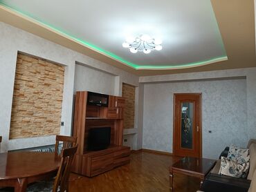 bina az 7 mkr kiraye evler: 7 ci mkr yerləşir.3 otaqlıdır.17 mərtəbənin 15 ci mərtəbəlidir.Kombi