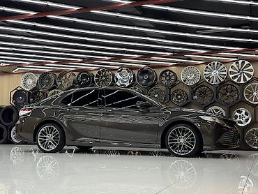 corolla 2016: Toyota Camry: 2018 г., 2.5 л, Автомат, Бензин, Седан — 5