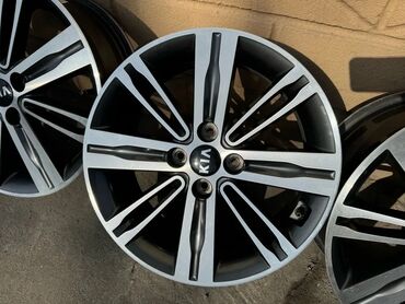 4100 r16: Литые Диски R 16 Kia, Комплект, отверстий - 4, Б/у