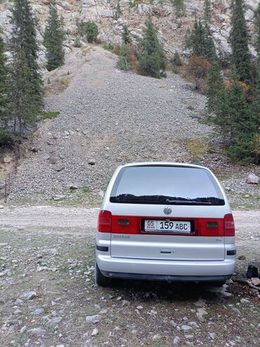 привазной матор 1: Volkswagen Sharan: 2000 г., 2 л, Механика, Бензин, Вэн/Минивэн