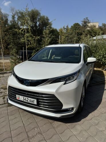 продаю тайота альфард: Toyota Sienna: 2021 г., 2.5 л, Автомат, Гибрид, Минивэн
