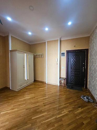sarayda ev: 2 otaqlı, Yeni tikili, m. 8 Noyabr, 95 kv. m — 4