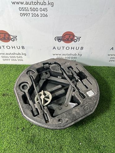 подкатные домкраты: Комплект баллоник, домкрат и т.д. Kia K5 JF 2.0 LPG 2017 (б/у) — 1