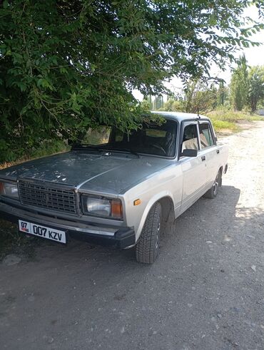 купить авто беловодск: Автомобиль ВАЗ-2107 "Жигули" в серебристом цвете,кузов седан,год 2011