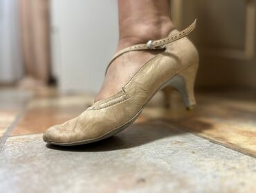 женская обувь размер 36 37: Туфли 37, цвет - Бежевый