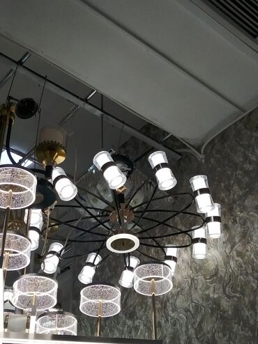 yağış işıq: Çılçıraq, 10 və daha çox lampa, Metal