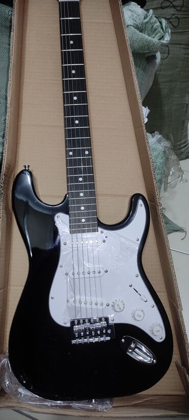 Гитары: Имеются в продаже гитары, Акустические Классическое Электро — 18