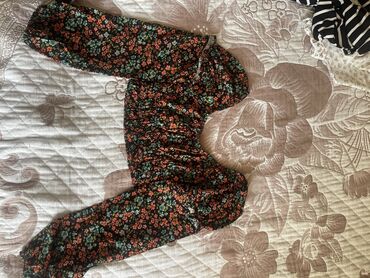 женские летние блузки цветочный принт: Блузка, Крестьянка, В цветочек, Укороченная модель