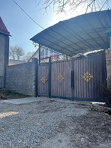 Продажа коттеджей и домов: Продаётся дом с закрытым двором и большим навесом для автомобилей — 2