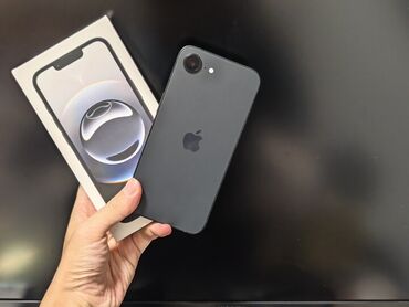 фотоаппарат canon 6d mark 2: IPhone 16e, 128 GB, Qara, Face ID