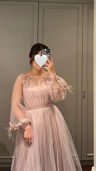 розовое платья: Вечернее платье, Пышное, Длинная модель, С рукавами, Перья, S (EU 36), One size