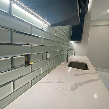 Укладка плитки: Подготовка стен для укладки, Подготовка стен для грунтовки, Резка плитки | Керамическая плитка, Керамогранитая плитка, Мозаичная плитка | Вертикальная укладка, Диагональная укладка, Горизонтальная укладка Больше 6 лет опыта — 26