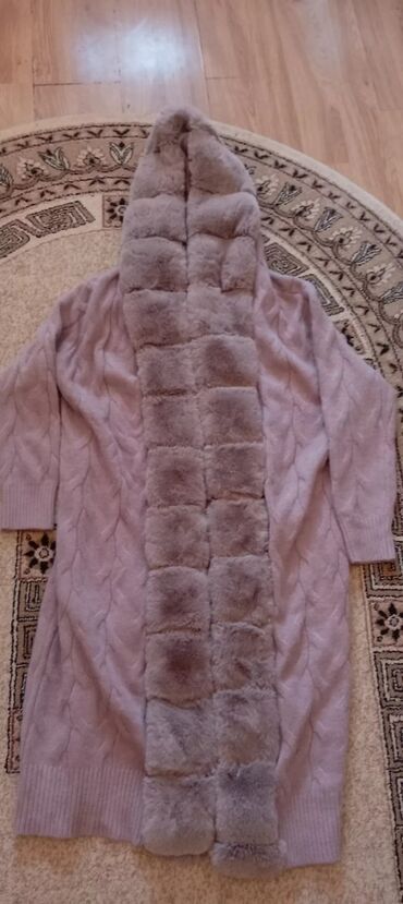 женские длинные кардиганы: Qadınlar üçün uzun kardiqan – kapüşonlu, ön hissəsi süni kürk