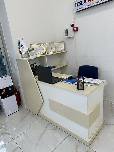 Resepşn mebeli resebsn masası — ofis mebellərinin birbaşa sexdən
