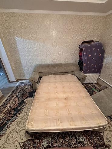 Прямые диваны: Прямой диван, Б/у — 19