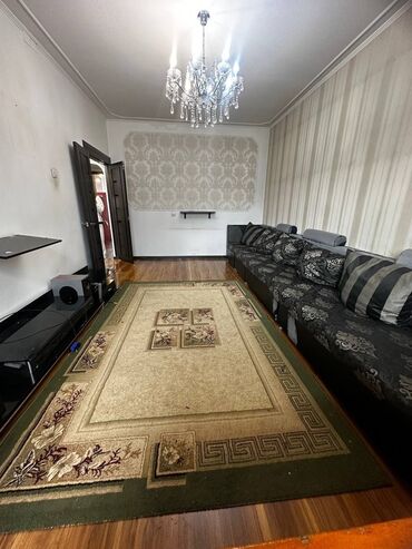 кыргызстан квартиры продажа: 3 комнаты, 72 м², 106 серия, 3 этаж, Старый ремонт