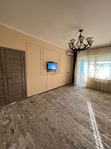 3 комнатная квартира продажа: 3 комнаты, 68 м², 105 серия, 4 этаж, Косметический ремонт