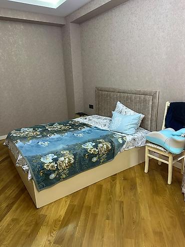 Digər mebel: NigTecili satilir. Taxt 250azn. Unvan Qarayev Nigaz — 1