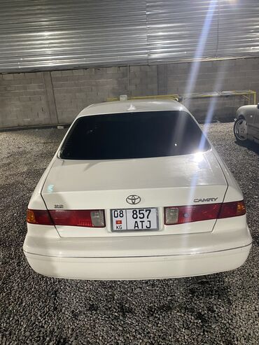 Toyota: Toyota Camry: 1999 г., 2.2 л, Автомат, Бензин, Седан — 2