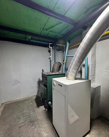 Продажа коттеджей и домов: 🏡🌳 Продаётся дом (район Лебединовка) 📍 Адрес: ул. Советская, 21 📐 — 16