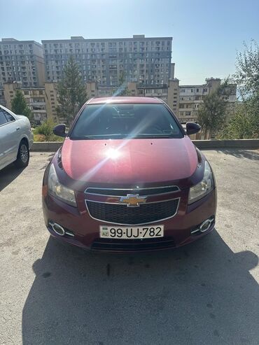 Chevrolet Cruze: 1.4 л | 2015 г. 154000 км Седан