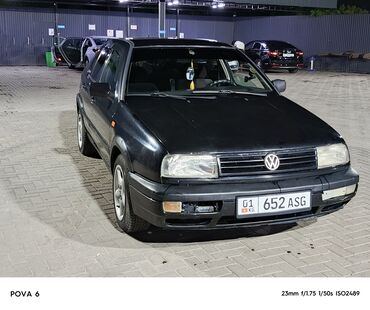 Volkswagen: Volkswagen Vento: 1992 г., 1.8 л, Механика, Бензин, Седан