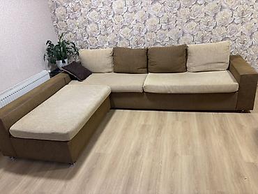 2/3 Bazalı divan. Acilanda krovat olur ve matrasida var 1.20sm olan