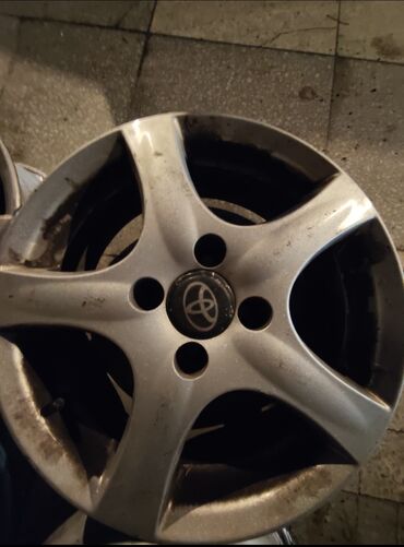 4 bolt disk təkər: İşlənmiş Disk Toyota R 15, 4 Boltlu