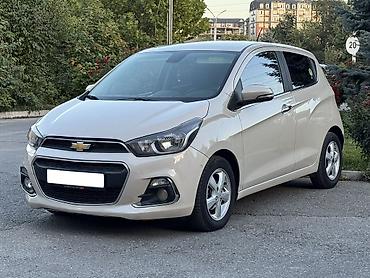 Chevrolet Spark: 2017 г., 1 л, Вариатор, Бензин, Хэтчбэк at lalafo.kg Chevrolet Spark: 2017 г., 1 л, Вариатор, Бензин, Хэтчбэк
