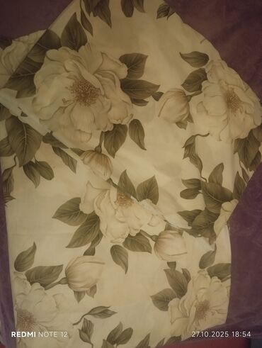 Paltolar: 1 yastıq üzü ve mələfə ikisi bir yerdə 5 manata çoxu təzədi köçlə — 2