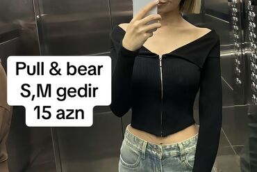 Hicab: Pull & Bear qadın üst geyimi - Rəng: qara - Model: ön hissəsi