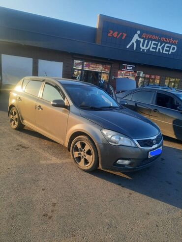 авто рынок москва: Kia Ceed: 2010 г., 1.6 л, Автоматические, Бензин