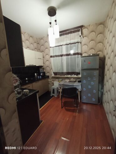 Uzunmüddətli kirayə mənzillər: Otaq yoldawi axdarilir evde hal hazirda bir nefer qalir 3 neferse — 5