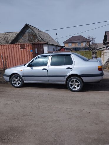 Диски: Диски R 15 Volkswagen, Комплект, отверстий - 4, Б/у