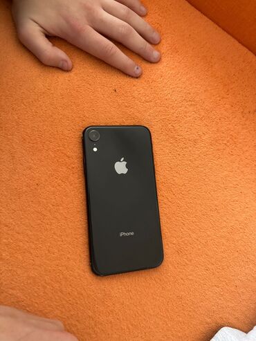 Apple iPhone: IPhone Xr, Б/у, 64 ГБ, Зарядное устройство, Чехол, 79 %