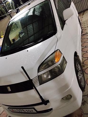 Voyah: Toyota Voxy: 2003 г., 2 л, Автомат, Бензин, Минивэн — 6