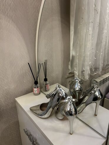 Tuflilər: Tuflilər, Ölçü: 39, rəng - Gümüşü, İşlənmiş — 3