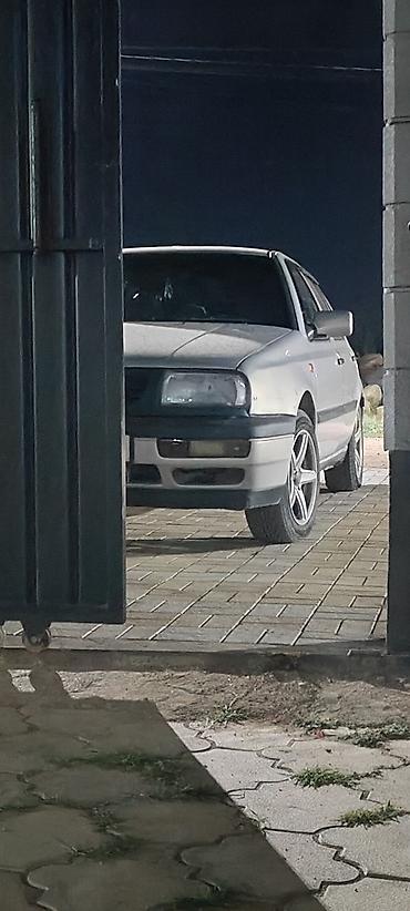 sm x: Volkswagen Vento: 1993 г., 1.8 л, Механика, Бензин — 7
